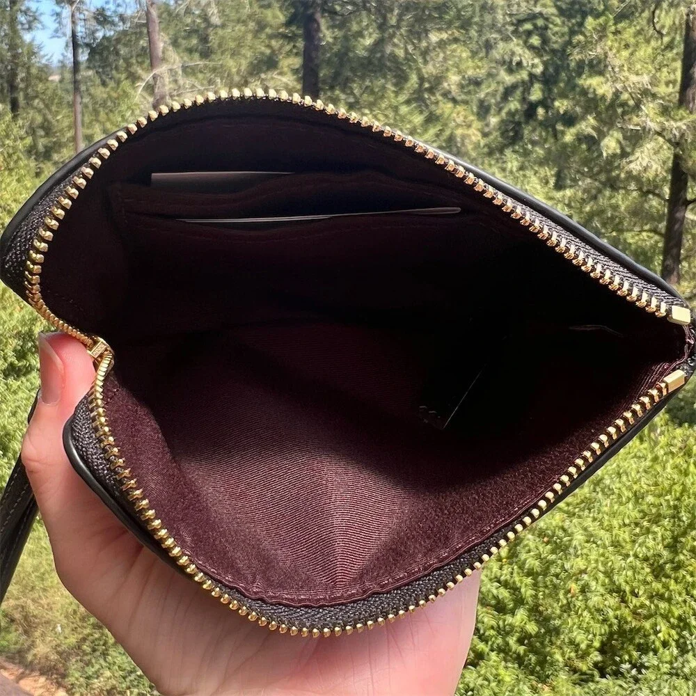 COACH Black Pebble Leather Wristlet Wallet Clutch with Gold  Hardware NWT